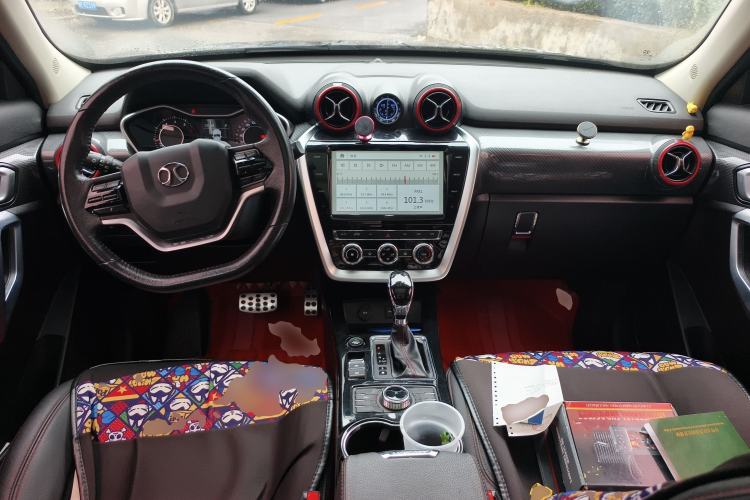 Used BAIC Off-Road BJ20 2018 1.5T CVT Luxury Model Center Console