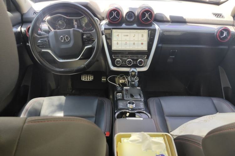 Used BAIC Off-Road BJ20 2018 1.5T CVT Luxury Model Center Console