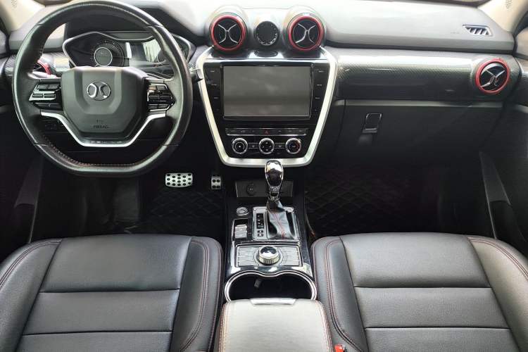 Used BAIC Off-Road BJ20 2018 1.5T CVT Luxury Model Center Console