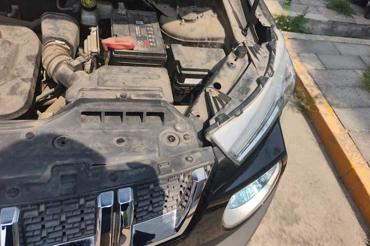 Used BAIC Off-Road BJ20 2018 1.5T CVT Luxury Model Engine Bay Left