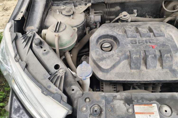 Used BAIC Off-Road BJ20 2018 1.5T Manual Luxury Edition Engine Bay Right