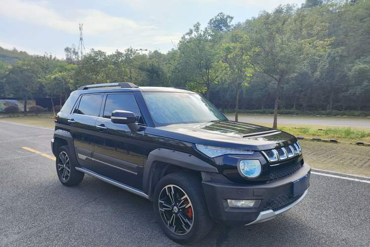 Used BAIC Off-Road BJ20 2018 1.5T CVT Luxury Model Front Right 45 Deg