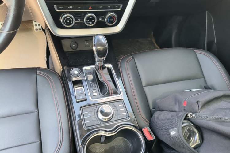 Used BAIC Off-Road BJ20 2018 1.5T CVT Luxury Model Gear Lever