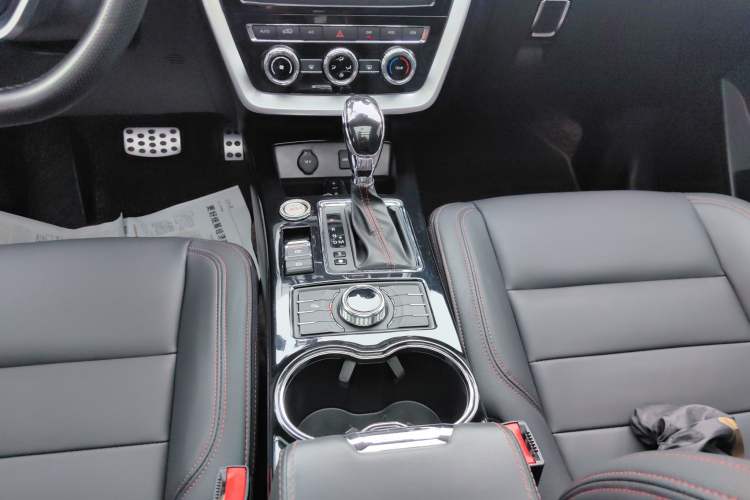Used BAIC Off-Road BJ20 2018 1.5T CVT Luxury Model Gear Lever