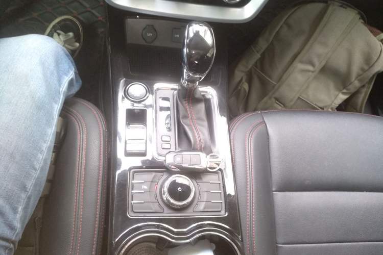 Used BAIC Off-Road BJ20 2018 1.5T CVT Luxury Model Gear Lever