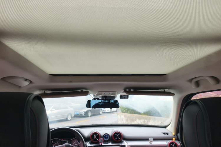 Used BAIC Off-Road BJ20 2018 1.5T CVT Luxury Model Headliner