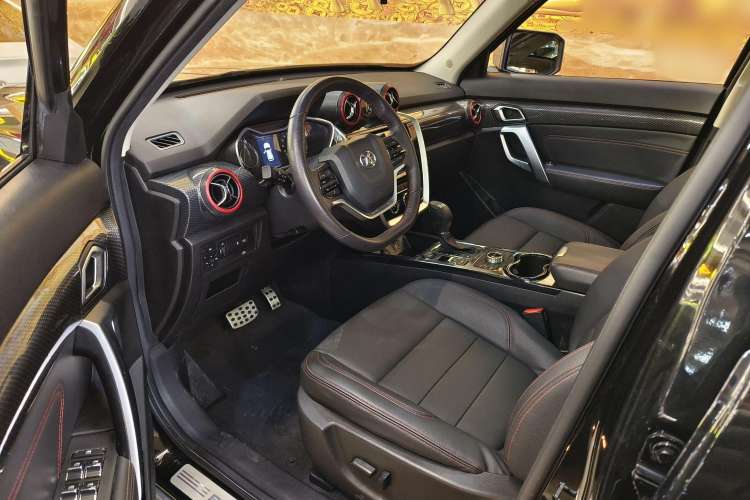Used BAIC Off-Road BJ20 2018 1.5T CVT Luxury Model Interior 1