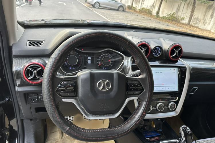 Used BAIC Off-Road BJ20 2018 1.5T Manual Luxury Edition Interior 1