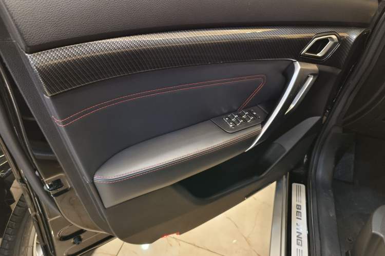 Used BAIC Off-Road BJ20 2018 1.5T CVT Luxury Model Interior 2