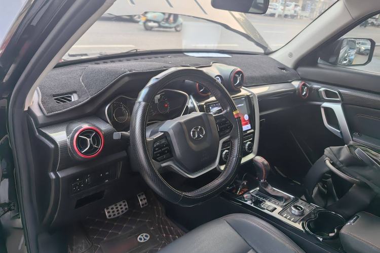 Used BAIC Off-Road BJ20 2018 1.5T CVT Luxury Model Interior 2