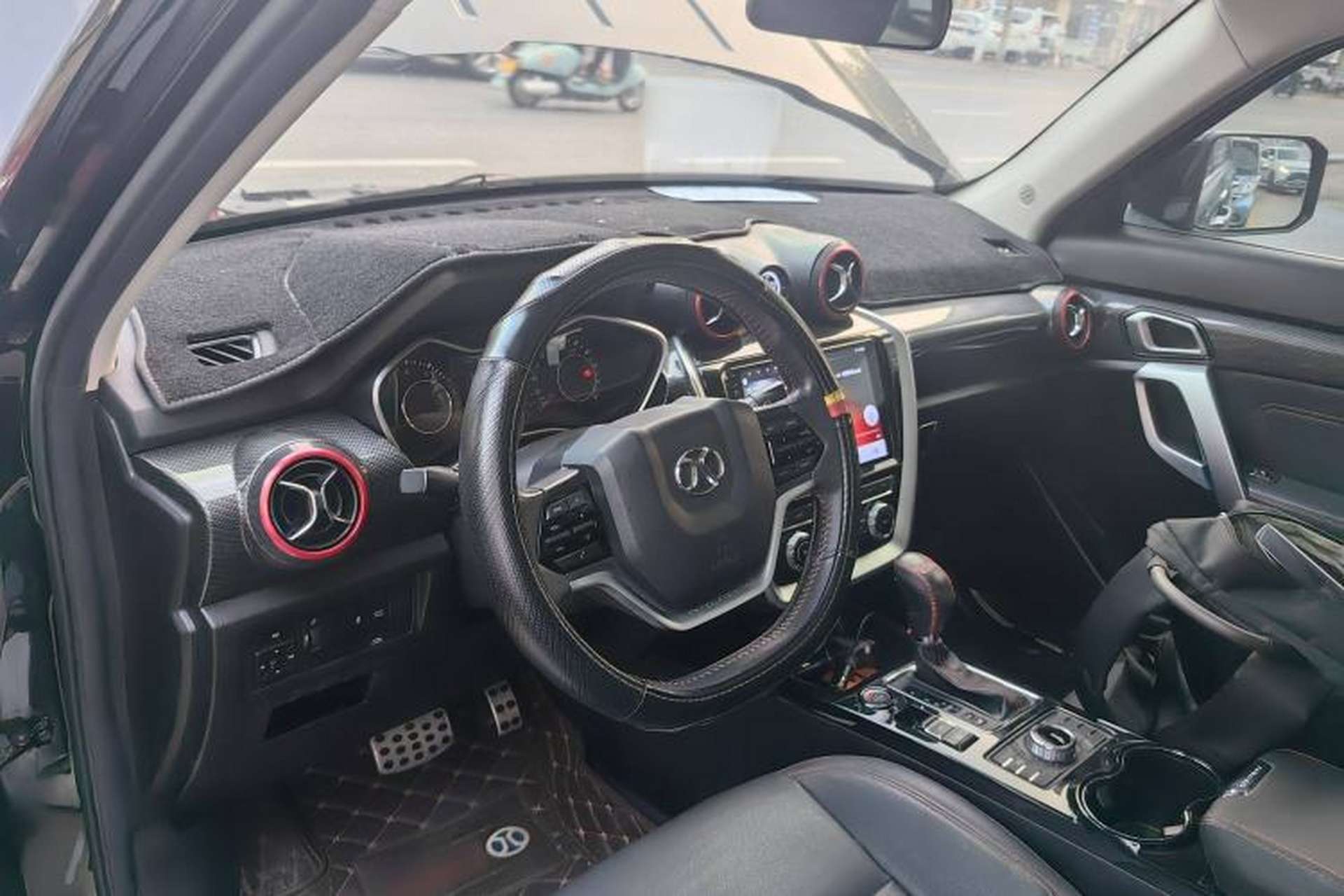 Used BAIC Off-Road BJ20 2018 1.5T CVT Luxury Model Interior 2