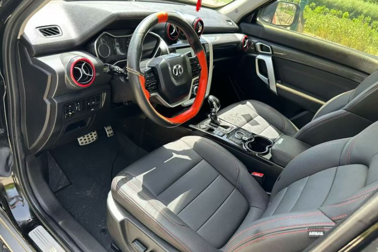 Used BAIC Off-Road BJ20 2018 1.5T CVT Luxury Model Interior 2
