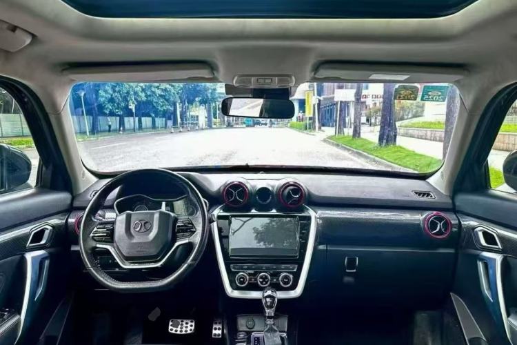 Used BAIC Off-Road BJ20 2018 1.5T CVT Luxury Model Interior 2