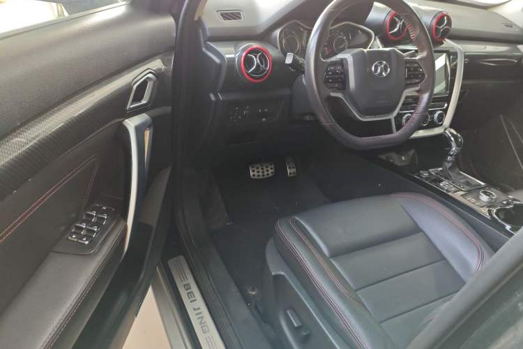 Used BAIC Off-Road BJ20 2018 1.5T CVT Luxury Model Interior 3