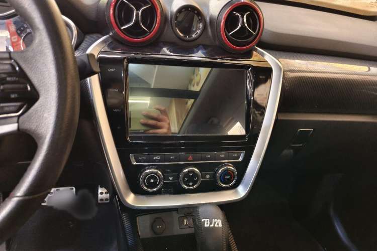 Used BAIC Off-Road BJ20 2018 1.5T CVT Luxury Model Interior 4