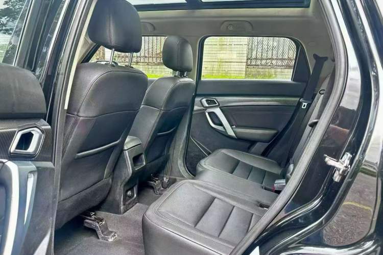 Used BAIC Off-Road BJ20 2018 1.5T CVT Luxury Model Interior 4