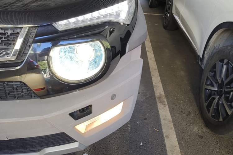 Used BAIC Off-Road BJ20 2018 1.5T CVT Luxury Model Left Front Headlight