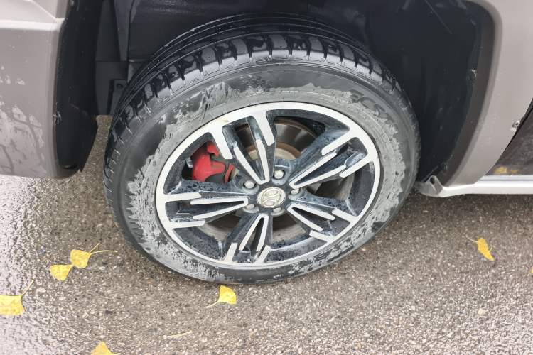 Used BAIC Off-Road BJ20 2018 1.5T CVT Luxury Model Left Front Wheel Hub