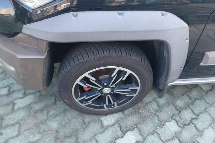 Used BAIC Off-Road BJ20 2018 1.5T CVT Luxury Model Left Front Wheel Hub