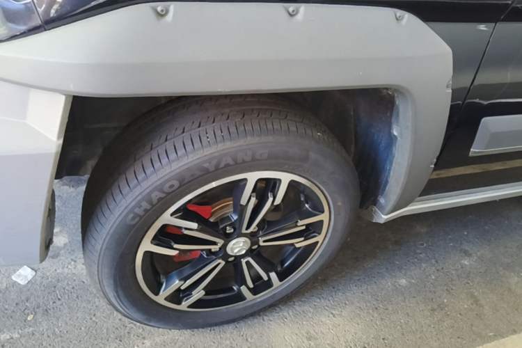 Used BAIC Off-Road BJ20 2018 1.5T CVT Luxury Model Left Front Wheel Hub