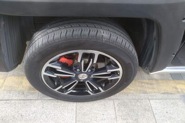 Used BAIC Off-Road BJ20 2018 1.5T CVT Luxury Model Left Front Wheel Hub