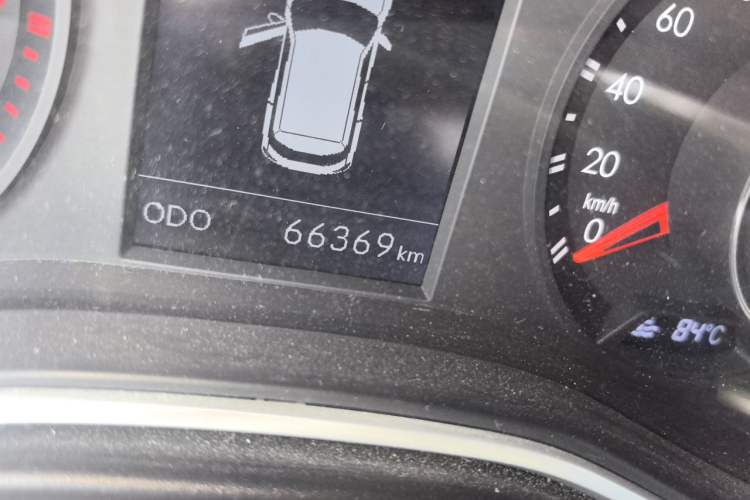 Used BAIC Off-Road BJ20 2018 1.5T CVT Luxury Model Odometer Close Up