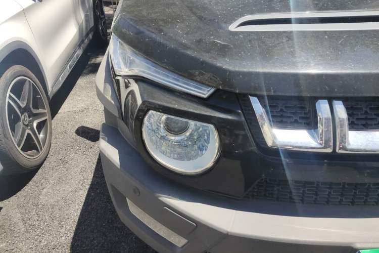 Used BAIC Off-Road BJ20 2018 1.5T CVT Luxury Model Right Front Headlight