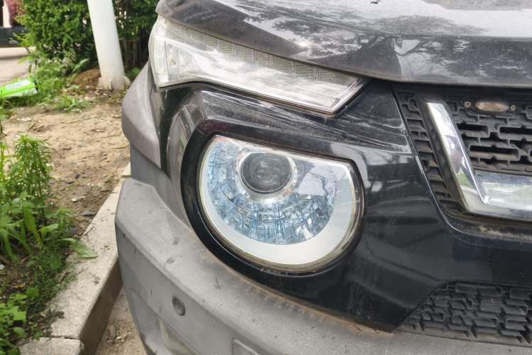 Used BAIC Off-Road BJ20 2018 1.5T Manual Luxury Edition Right Front Headlight