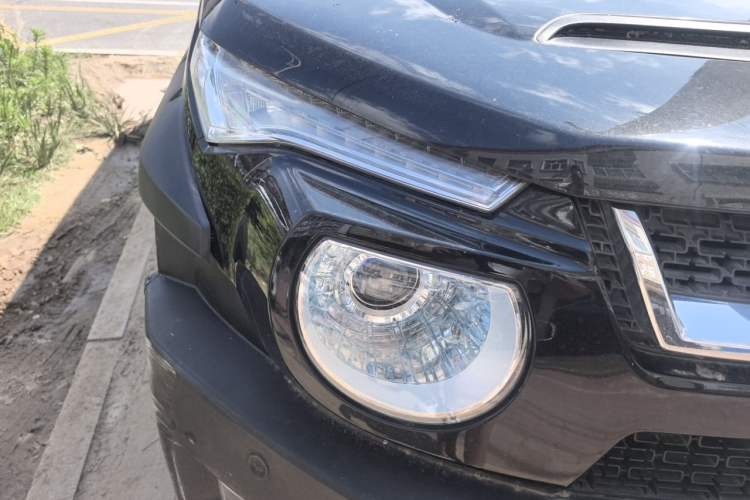 Used BAIC Off-Road BJ20 2018 1.5T CVT Luxury Model Right Front Headlight