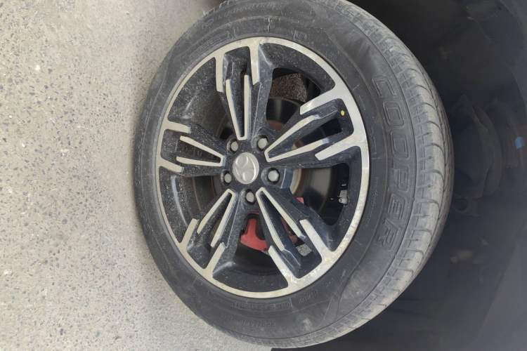 Used BAIC Off-Road BJ20 2018 1.5T Manual Luxury Edition Right Front Wheel Hub