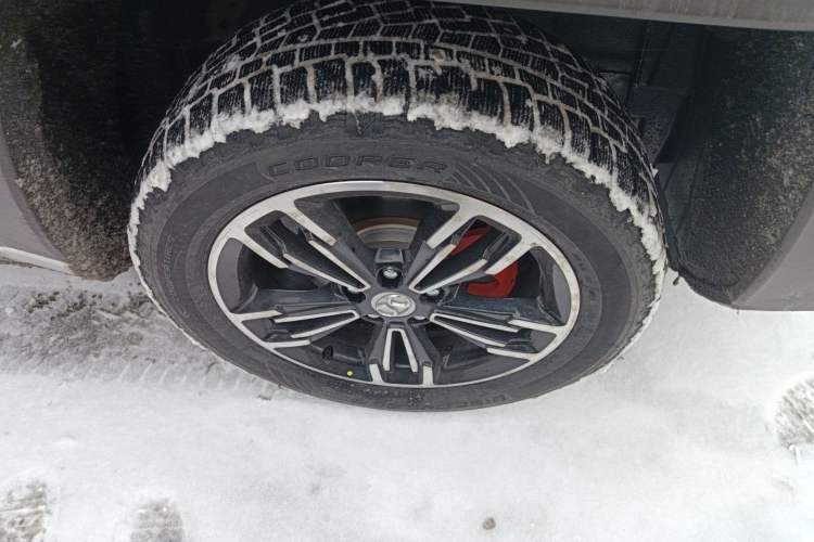 Used BAIC Off-Road BJ20 2018 1.5T CVT Luxury Model Right Front Wheel Hub