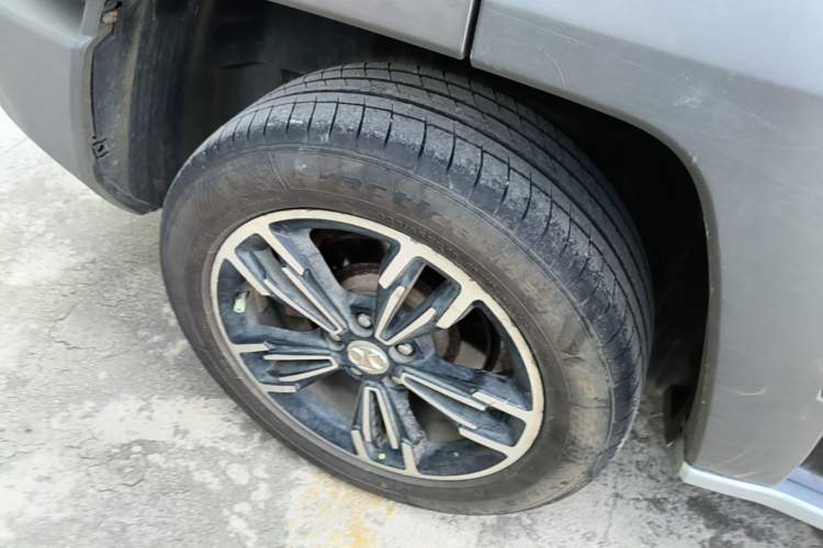 Used BAIC Off-Road BJ20 2018 1.5T CVT Luxury Model Right Rear Wheel Hub