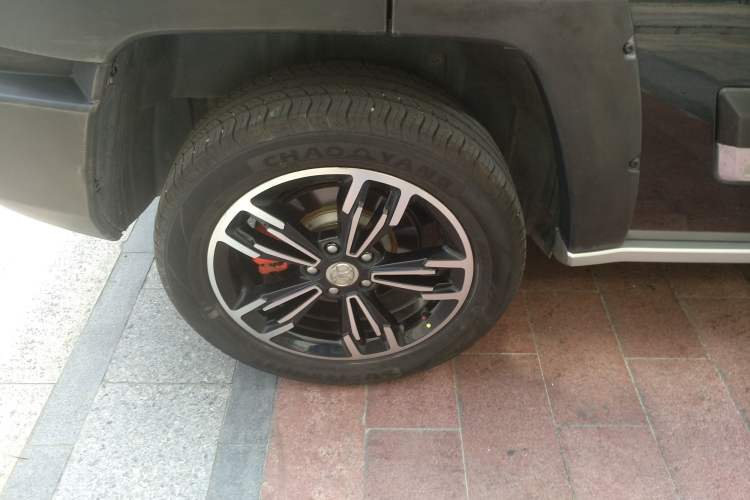 Used BAIC Off-Road BJ20 2018 1.5T CVT Luxury Model Right Rear Wheel Hub
