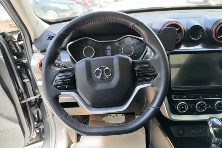 Used BAIC Off-Road BJ20 2018 1.5T CVT Luxury Model Steering Wheel