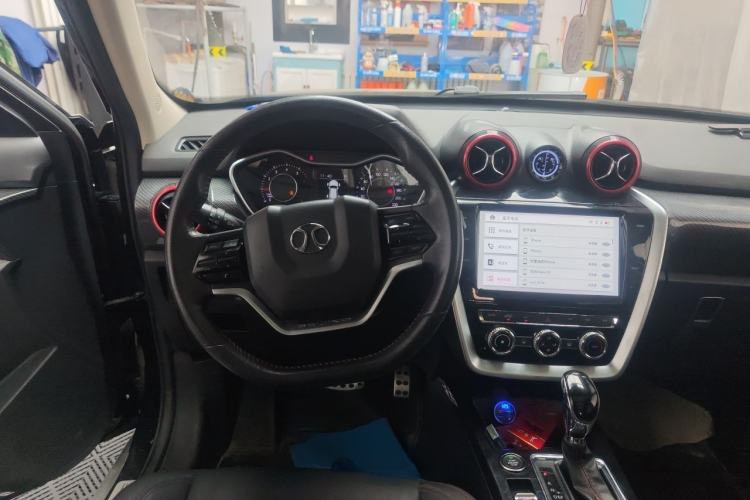 Used BAIC Off-Road BJ20 2018 1.5T CVT Luxury Model Steering Wheel