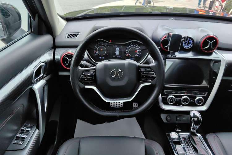 Used BAIC Off-Road BJ20 2018 1.5T CVT Luxury Model Steering Wheel