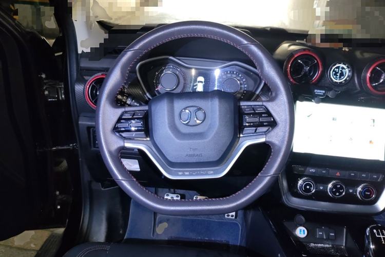 Used BAIC Off-Road BJ20 2018 1.5T Manual Luxury Edition Steering Wheel