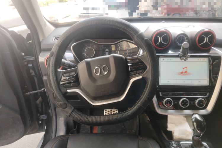 Used BAIC Off-Road BJ20 2018 1.5T CVT Luxury Model Steering Wheel