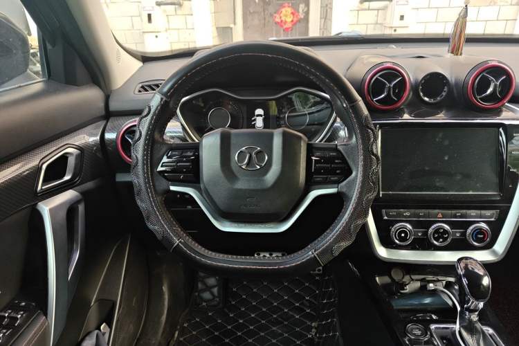 Used BAIC Off-Road BJ20 2018 1.5T CVT Luxury Model Steering Wheel