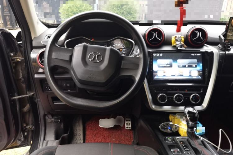 Used BAIC Off-Road BJ20 2018 1.5T CVT Elite Model Steering Wheel