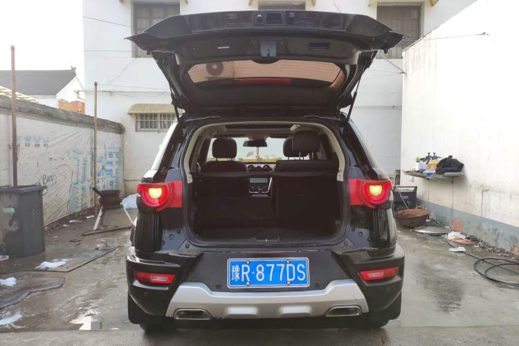 Used BAIC Off-Road BJ20 2018 1.5T CVT Luxury Model Trunk