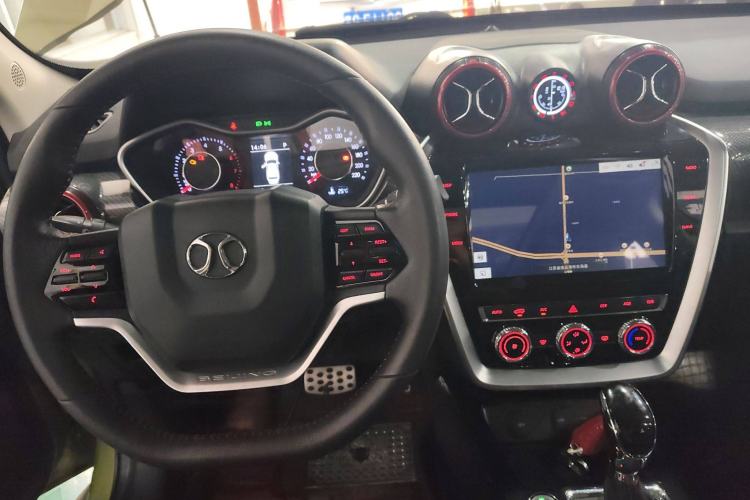 Used BAIC Off-Road BJ20 2018 1.5T CVT Luxury Model Center Console