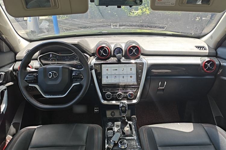 Used BAIC Off-Road BJ20 2018 1.5T CVT Luxury Model Center Console