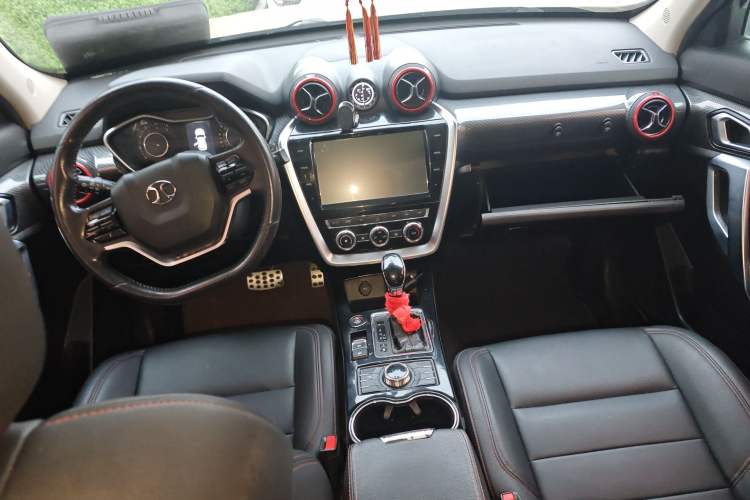 Used BAIC Off-Road BJ20 2018 1.5T CVT Prestige Edition Center Console
