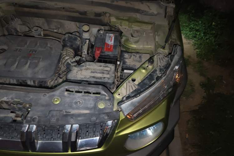 Used BAIC Off-Road BJ20 2018 1.5T CVT Prestige Edition Engine Bay Left