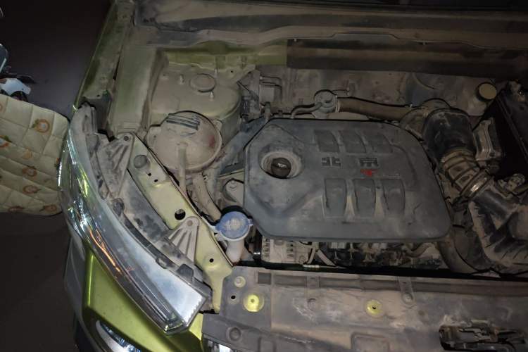 Used BAIC Off-Road BJ20 2018 1.5T CVT Prestige Edition Engine Bay Right