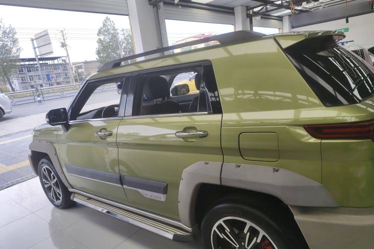Used BAIC Off-Road BJ20 2018 1.5T CVT Luxury Model Exterior 5