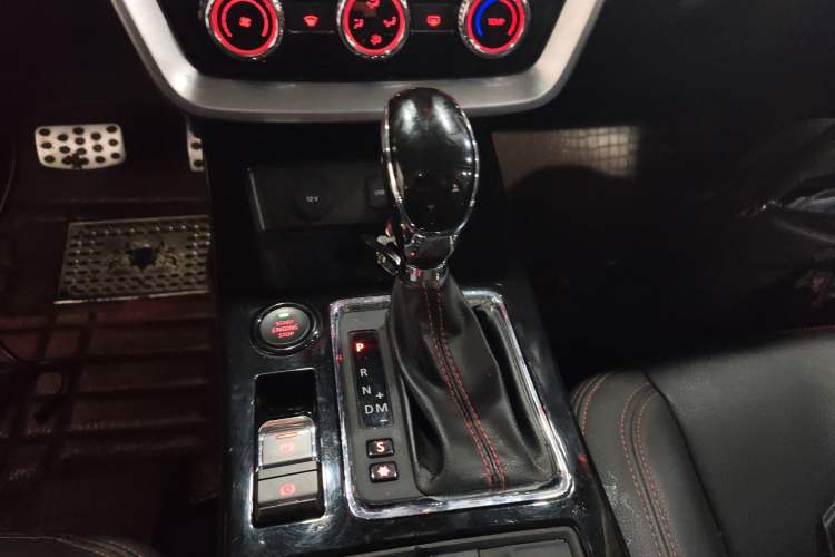 Used BAIC Off-Road BJ20 2018 1.5T CVT Luxury Model Gear Lever