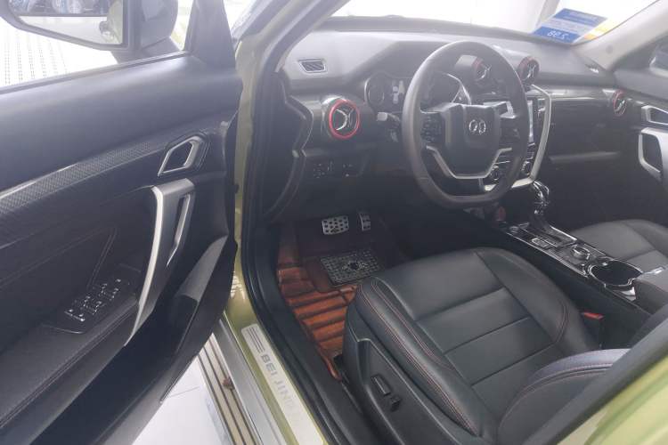 Used BAIC Off-Road BJ20 2018 1.5T CVT Luxury Model Interior 2