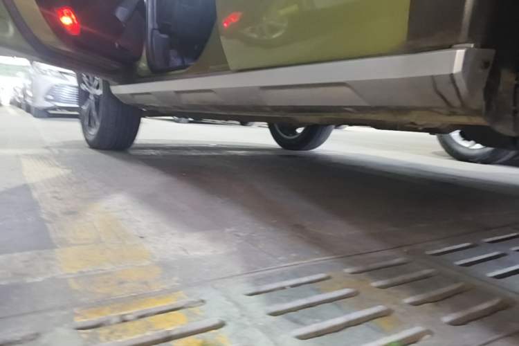 Used BAIC Off-Road BJ20 2018 1.5T Manual Luxury Edition Left Side Sill